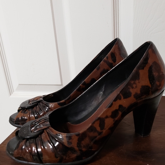 Naturalizer Low heels 👠 - Picture 2 of 2